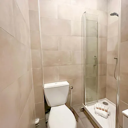Elegant Steps Away From Iconic Landmarks Apartament Paryż